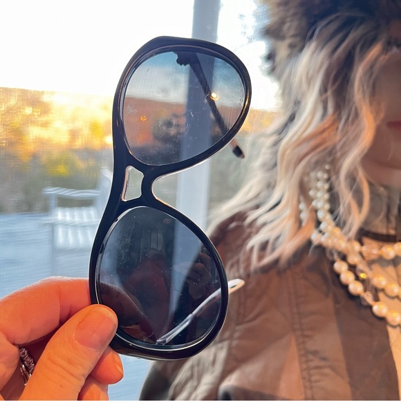 Oakley Vacancy Sunglasses - Picture 1 of 5